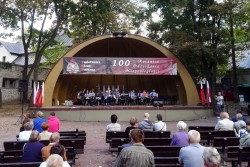 Koncert Orkiestry Dętej ze Strawczyna w Parku Miejskim w Kielcach